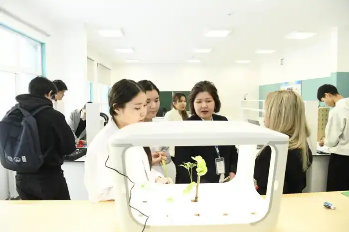 В Уркере отметили годовщину школы №33 с открытием новых образовательных пространств Павлодаре