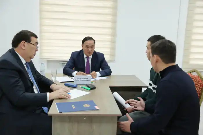 Ербол Карашукеев встретился с жителями Тараза (9)
