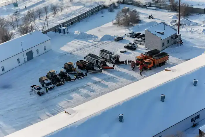 Аким области Берик Уали проверил работу дорожного эксплуатационного участка в Бескарагайском районе Павлодаре