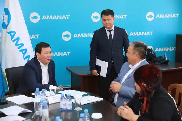 Актюбинцев приняли по личным вопросам (4)