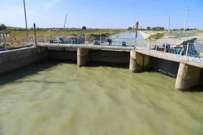 В ТУРКЕСТАНСКОЙ ОБЛАСТИ УСИЛЕНЫ РАБОТЫ ПО СТРОИТЕЛЬСТВУ, РЕМОНТУ И РЕГУЛИРОВАНИЮ ВОДНЫХ ОБЪЕКТОВ (2)