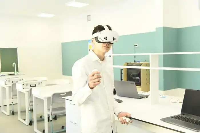 Воспитание, знания и искусственный интеллект: особое мероприятие прошло в столичной школе (9)