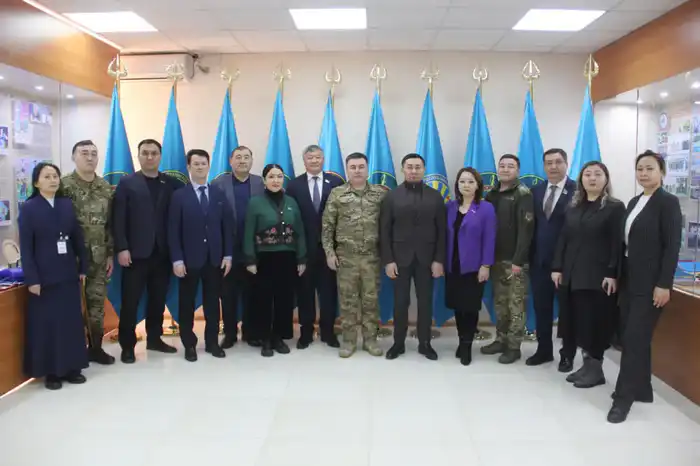 Депутаты Мажилиса встретились с военнослужащими Национальной гвардии (4)