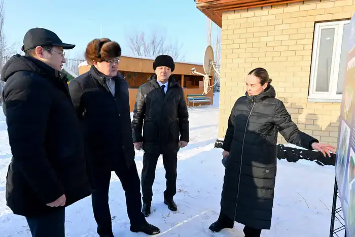 Аким области посетил центр оказания специальных социальных услуг в Бескарагайском районе (7)