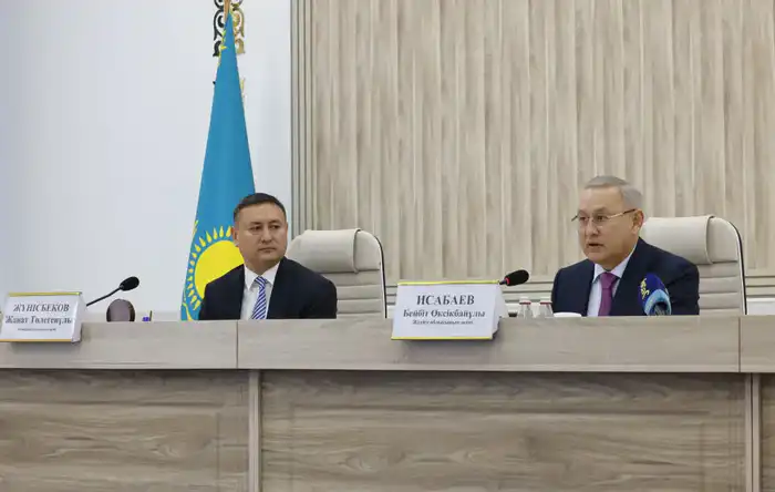 Бейбит Исабаев представил местному активу нового избранного акима Кербулакского района (4)