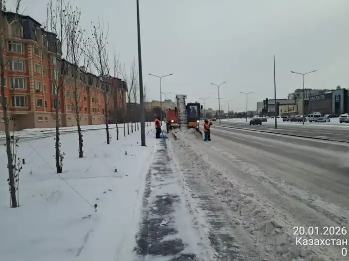 За ночь из Астаны вывезли более 23 тысяч кубометров снега (2)