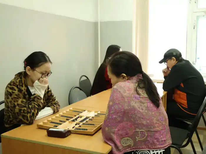 Областной чемпионат по тоғызқұмалақ в Усть-Каменогорске: отбор на республиканские соревнования Павлодаре