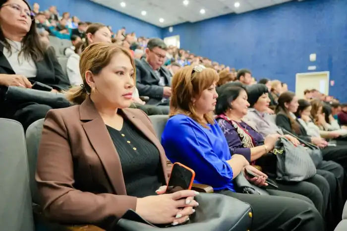 В Астане прошел городской форум «ADAL URPAQ: Закон. Порядок. Доверие» (2)