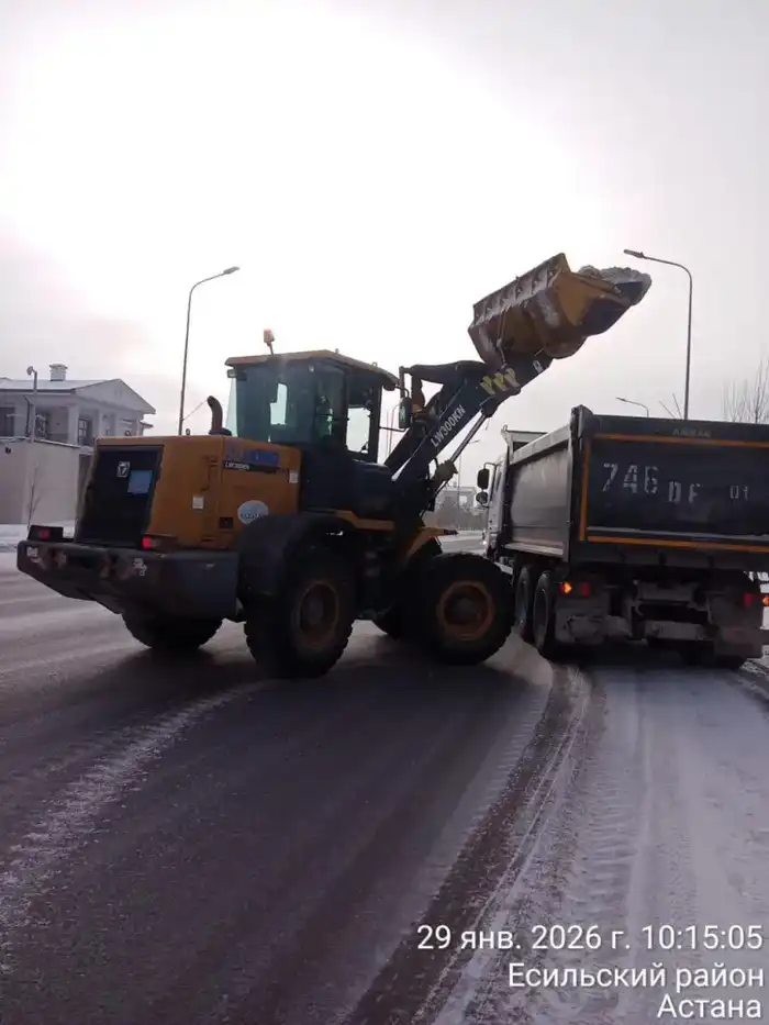 Из Астаны вывезено около 3,3 млн кубометров снега (8)