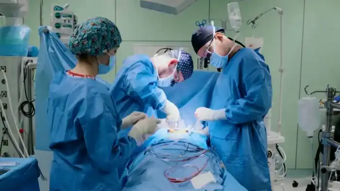 Доступность высокотехнологичной медицинской помощи для детей в Караганде: успешная операция по ОСМС Павлодаре