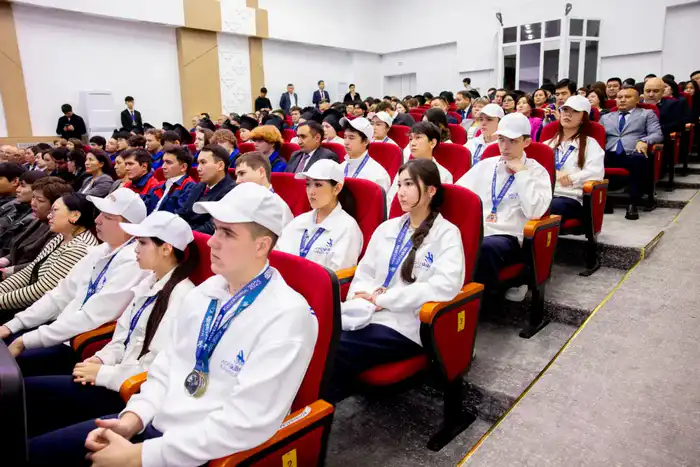 Алматинская область отмечает Год рабочих профессий: ключевые итоги и значимость для экономики региона Павлодаре