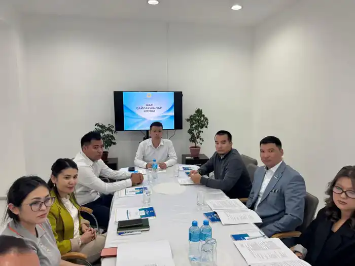 16 сентября 2025 года состоялось первое заседание Клуба молодых избирателей, созданного при Атырауской областной территориальной избирательной комиссии (2)