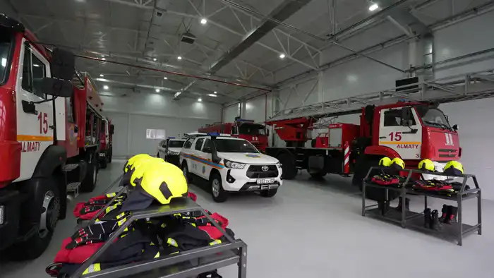 Новая точка безопасности: в Алматы за 90 дней построили и открыли пожарную часть (7)