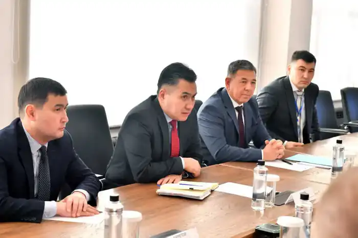 Аскарбек Ертаев и В. Басин: союз для создания безопасного плавания в мире металлургии Павлодаре