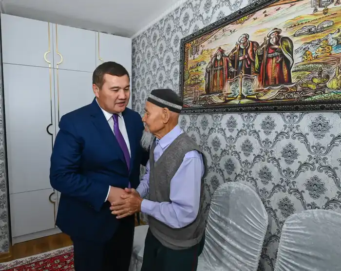 Ветеран войны Яхия Тасыров получил поздравления от главы региона Павлодаре