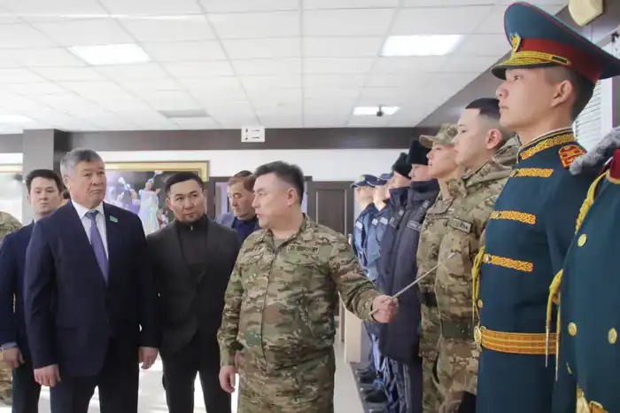 Депутаты и военные: законопроекты на страже армии! Павлодаре