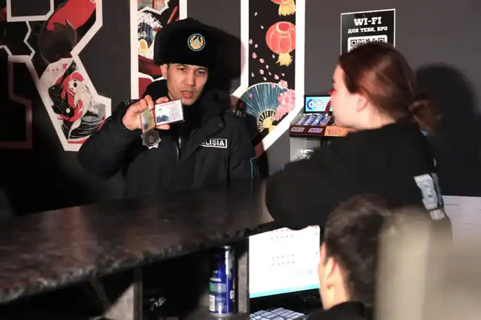 В Алматы резиденты комьюнити-центров провели ночной мониторинг компьютерных клубов (4)