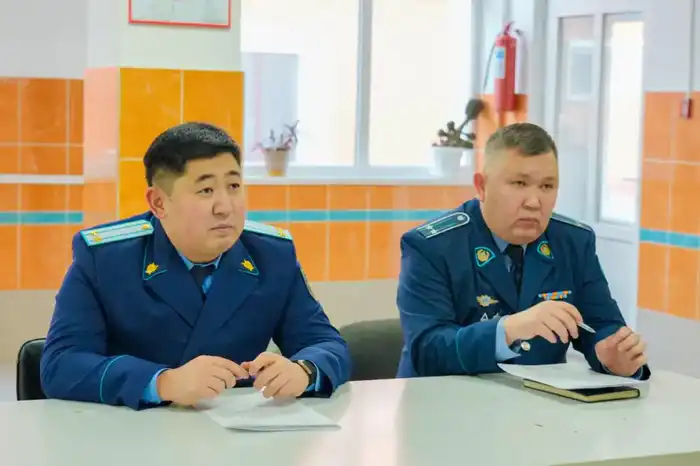 «Закон и порядок»: профилактическую беседу с водителями общественного транспорта провели в Астане Павлодаре