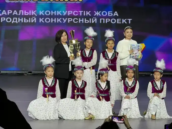 Каркаралинские танцоры покорили жюри и зрителей международного фестиваля (3)