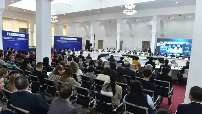 Заседание в КазНУ: Обсуждение модернизации образовательных программ для управленческих кадров Павлодаре