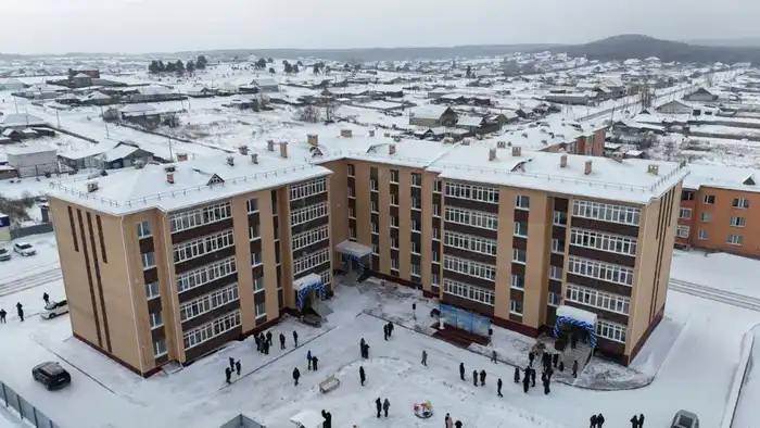 В Зерендинском районе 26 семей получили ключи от новых квартир (10)