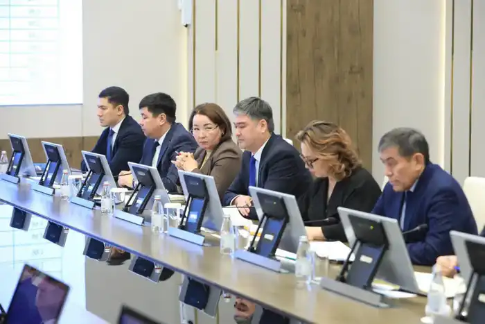 В Актюбинской области усилены меры по зимнему содержанию дорог (2)