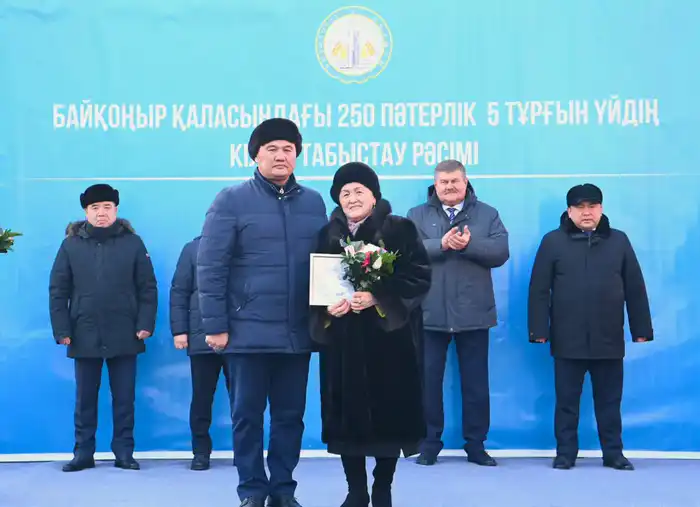 5 жилых домов на 250 квартир получили жители города Байконур (5)