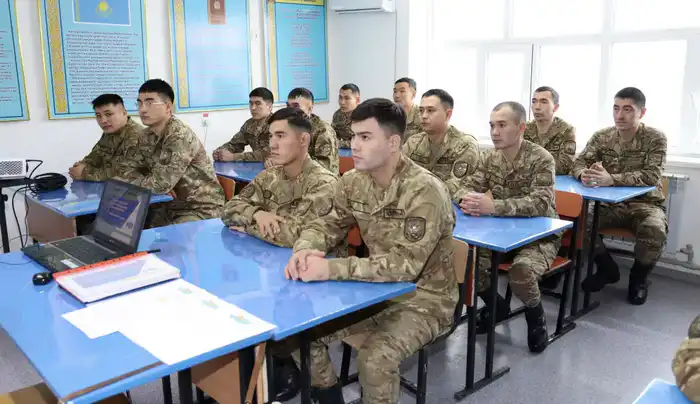 Министр обороны проинспектировал военные объекты в Кызылординской области (8)