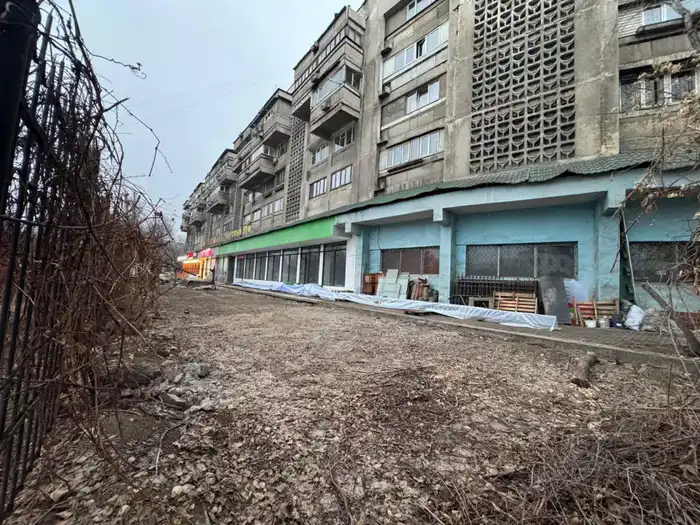 В Алматы снесли незаконную пристройку: собственник столкнулся с решением суда Павлодаре