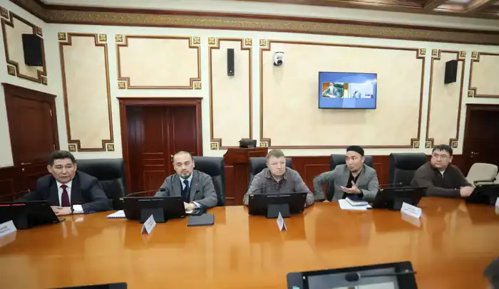 Энергетические горизонты Жанаозена: аким Мангистауской области обсуждает инвестиции в будущее Павлодаре