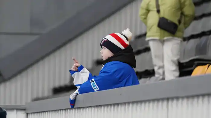 Аким ВКО наградил хоккеистов команды «Торпедо» (5)