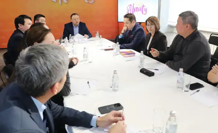 В Алматы обсудили роль науки в развитии города с участием молодых ученых (3)