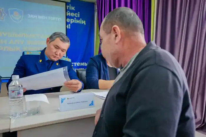 «Закон и порядок»: юридические консультации провели для получателей услуг центра ресоциализации в Астане (5)