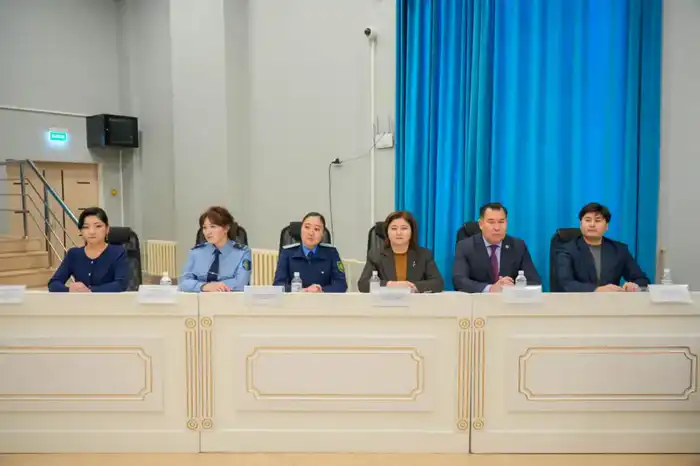 «Закон и порядок»: конкурс по правовой грамотности провели среди столичных школьников (5)