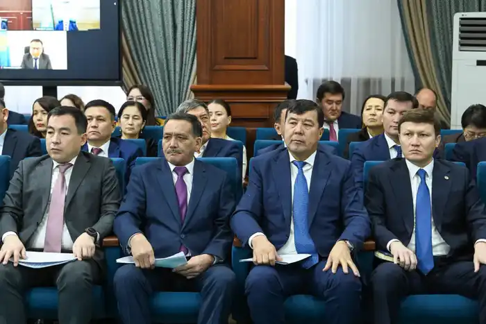 Обсуждены вопросы развития социальной сферы (8)