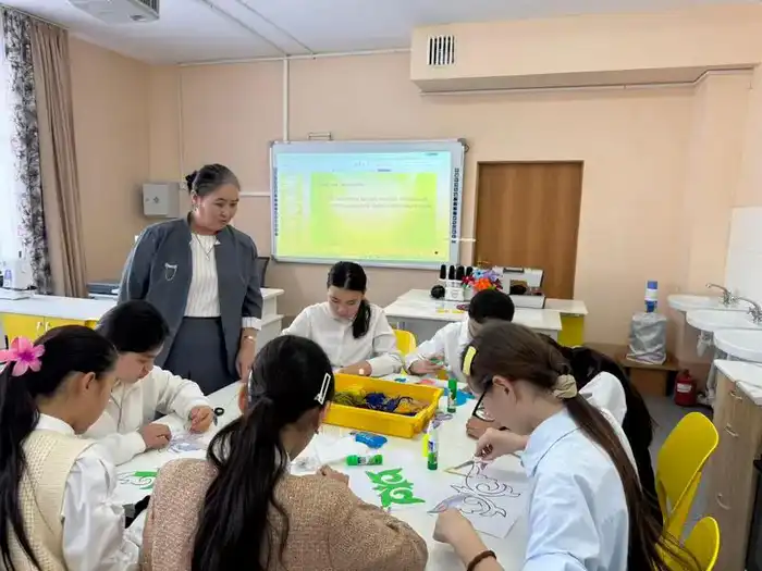 Будущее начинается с чистоты: специалисты МРЦ Карагандинской области прочитали эколекцию для школьников (7)