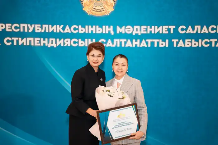 75 культурных звезд получили свои звезды в Астане! Павлодаре