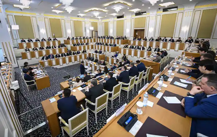 Обсуждение поправок к Конституции Казахстана: важность участия граждан и экспертов Павлодаре