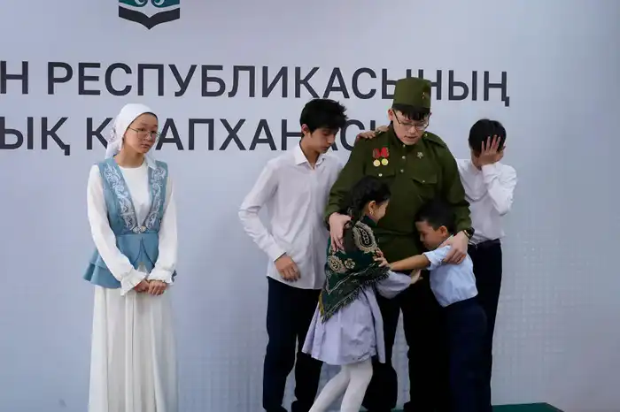 Обсуждение национальных ценностей в контексте казахстанской литературы на круглом столе в Алматы Павлодаре