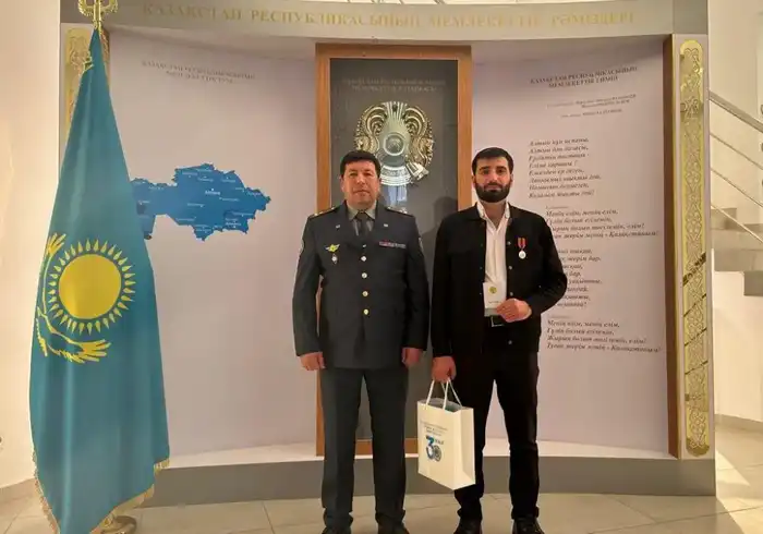 В Алматинской области награждён гражданин за спасение подростков (2)