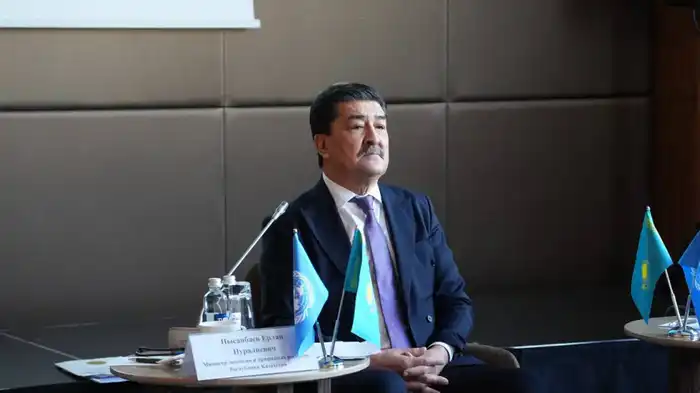 Встреча с аналитиками в Сенате Казахстана Павлодаре