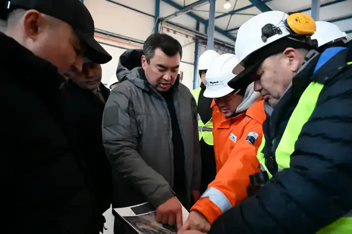 Глава МЧС посетил Северо-Каспийскую экологическую базу реагирования в Атырау (6)