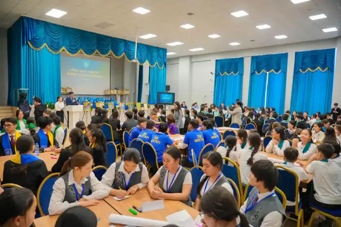 «Закон и порядок»: конкурс по правовой грамотности провели среди столичных школьников (3)