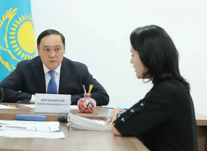 Ербол Карашукеев провел прием граждан (2)