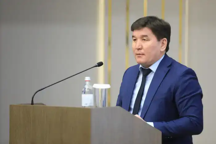 В Актюбинской области обсуждены меры по зимнему содержанию дорог и безопасности движения Павлодаре