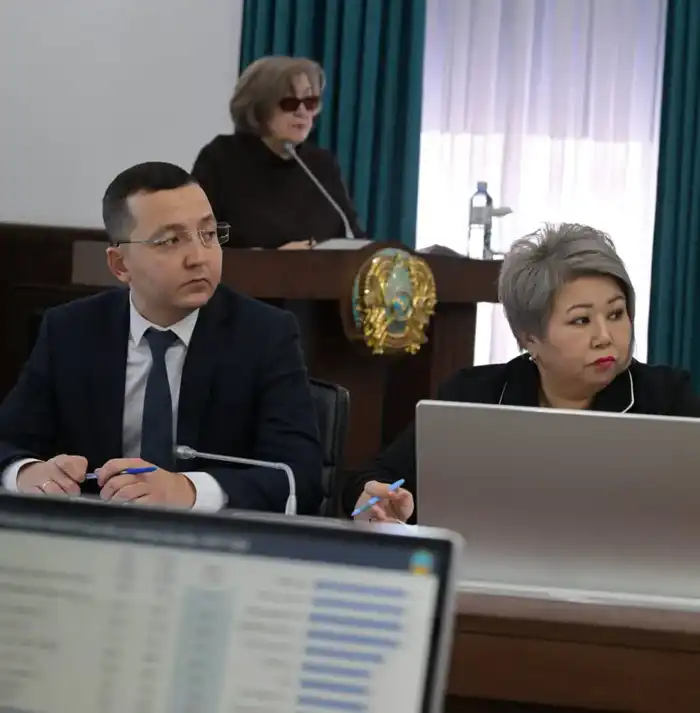 В акимате области прошло рабочее совещание, где рассмотрели итоги социально-экономического развития региона за 2025 год, исполнение Региональной карты занятости и освоение бюджетных средств (2)