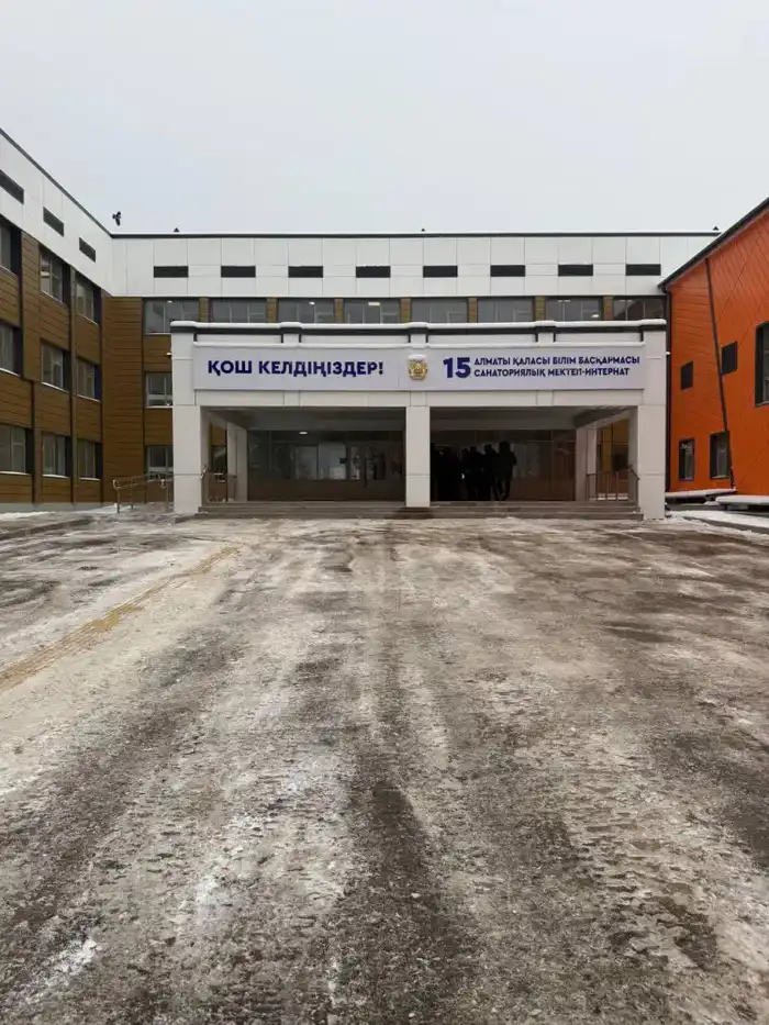 Строительство социальных объектов в Наурызбайском районе: Заместитель акима Алматы на страже здоровья и безопасности горожан Павлодаре