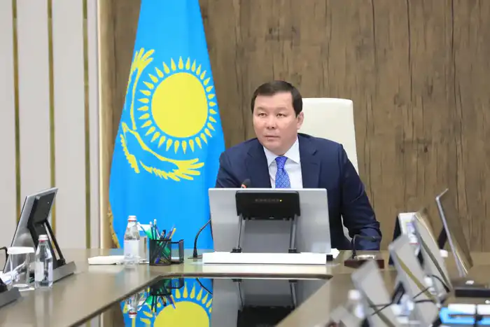 В Актюбинской области усилены меры по зимнему содержанию дорог (6)