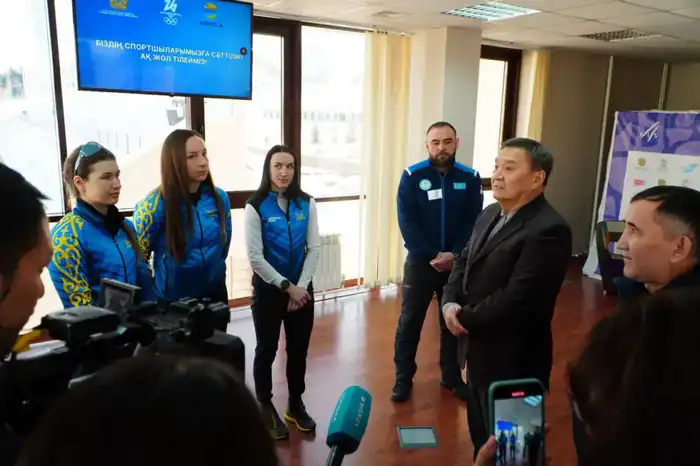 Аким области Марат Ахметжанов встретился с участницами Олимпийских игр (4)