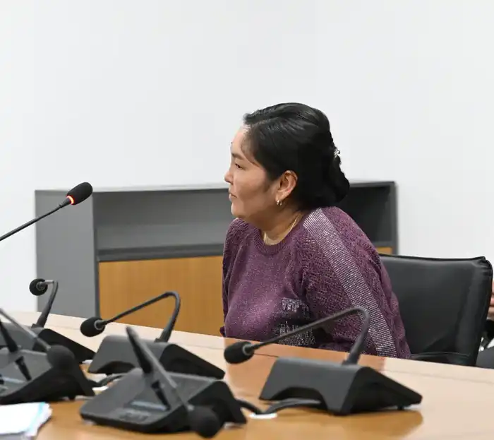 Прием граждан Бейбита Исабаева вопросы жилья образовательные гранты врачебные консультации Павлодаре